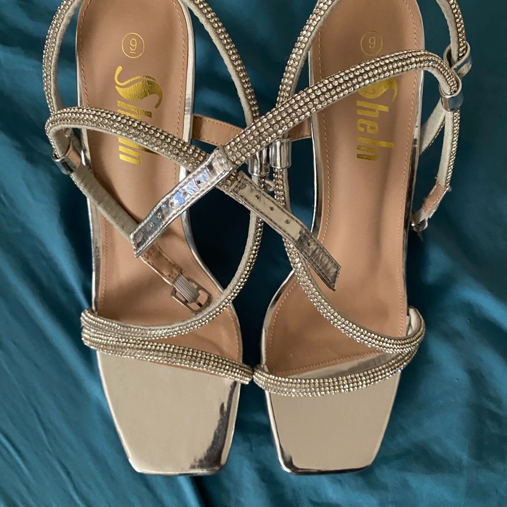 SHEIN Silver Heeled Sandals with Strappy Design